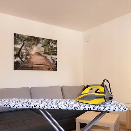 Apartma Senicica アパート *